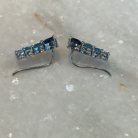 Paloma Stipp / Anthropologie turquoise ear climber / ear cuff - Picture 6 of 6